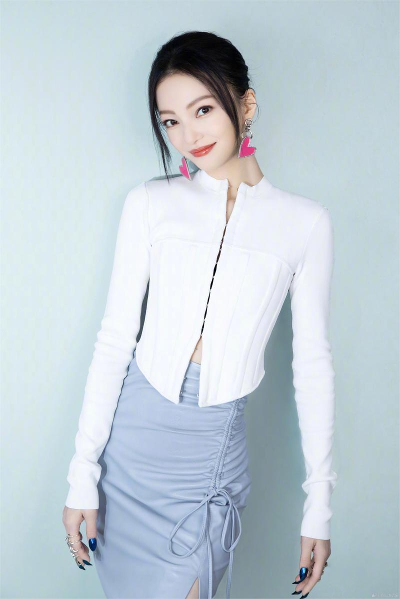 草莓榴莲向日葵18岁在线